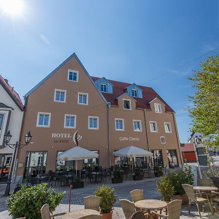 Hotel Im Ried Донаувёрт Экстерьер фото